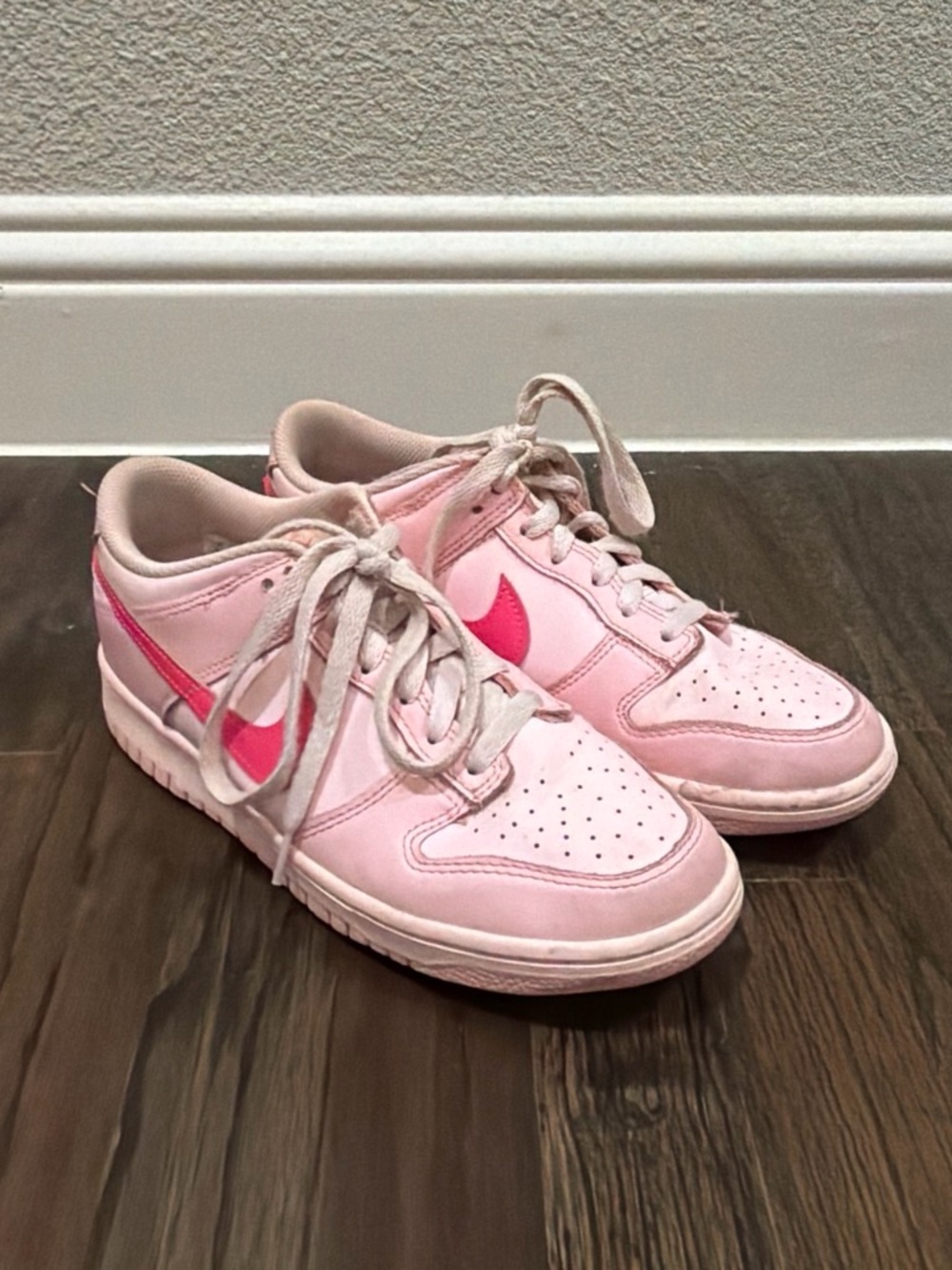 Nike Pink Knit Low-Top Sneakers with Black Swoosh
